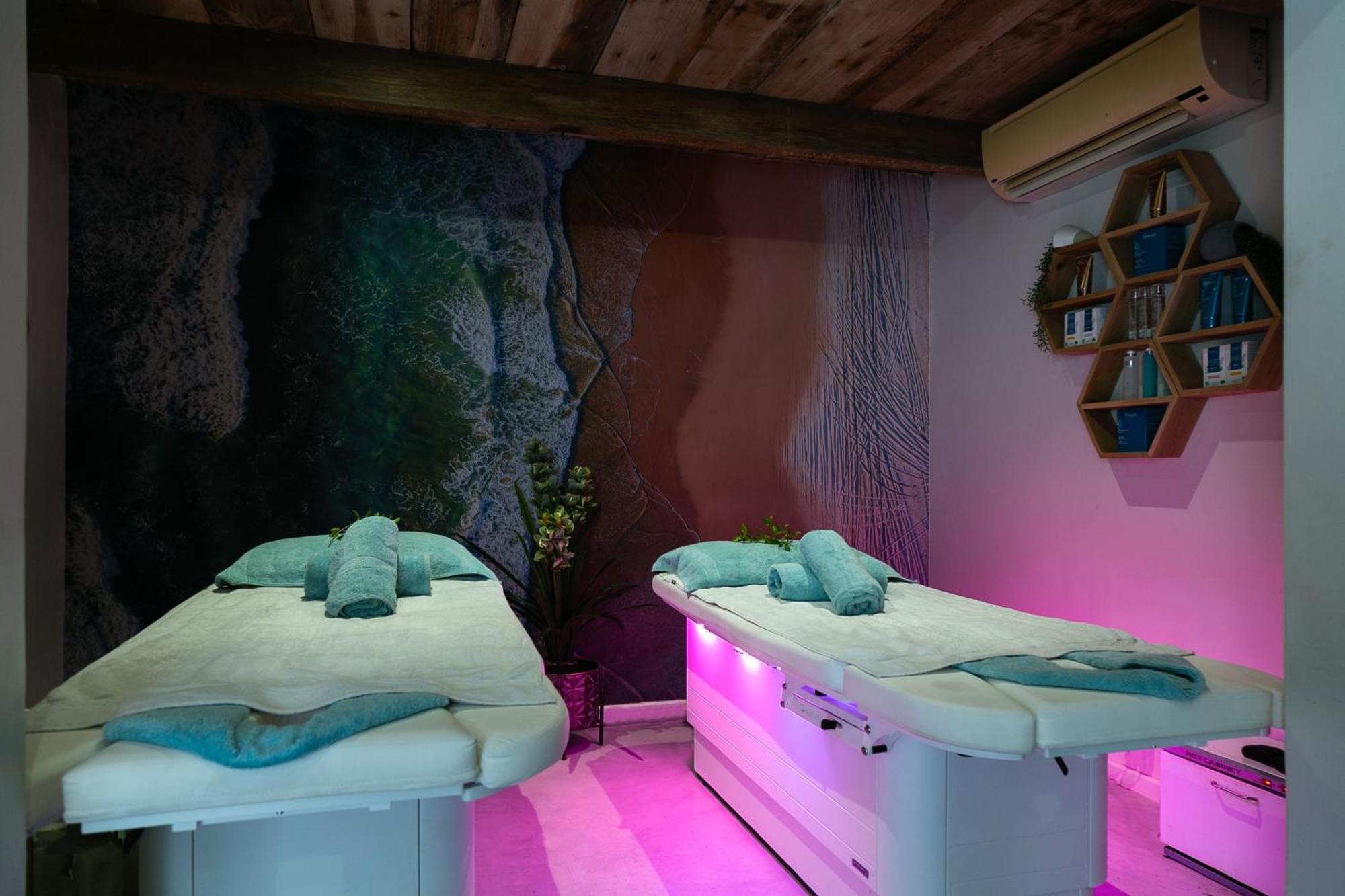 Abalone Hotel & Villas 파테르노스테르 외부 사진